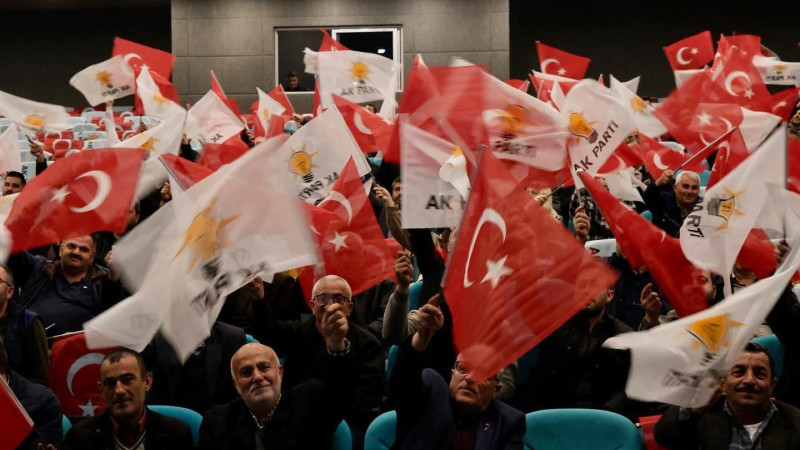 AK Parti Sandıkları Emin Ellerde 