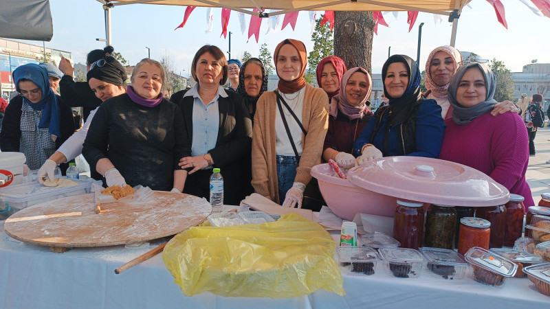 Depremzedeler için toplanan paralar Kızılay ve AFAD hesaplarına yattı