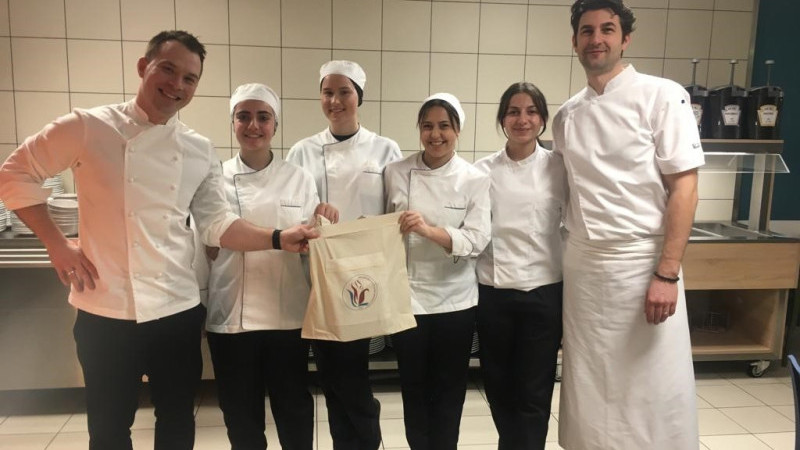 Meslek lisesi öğrencileri Avrupa'da staj faaliyetlerine katıldı