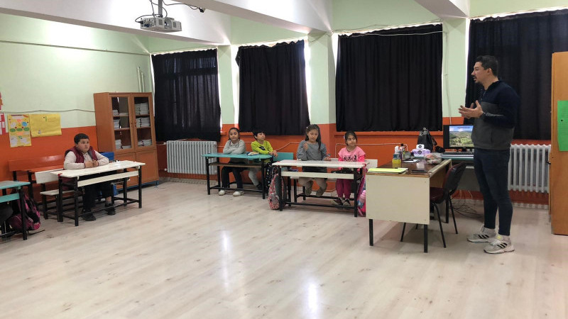 İlkokul öğrencilerine ormanların faydası anlatıldı