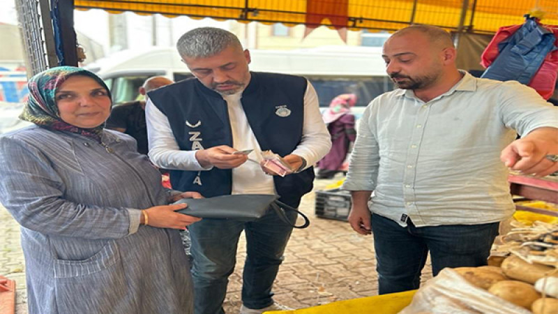 ZABITA-ESNAF İŞBİRLİĞİ İLE ÇANTA SAHİBİNE TESLİM EDİLDİ