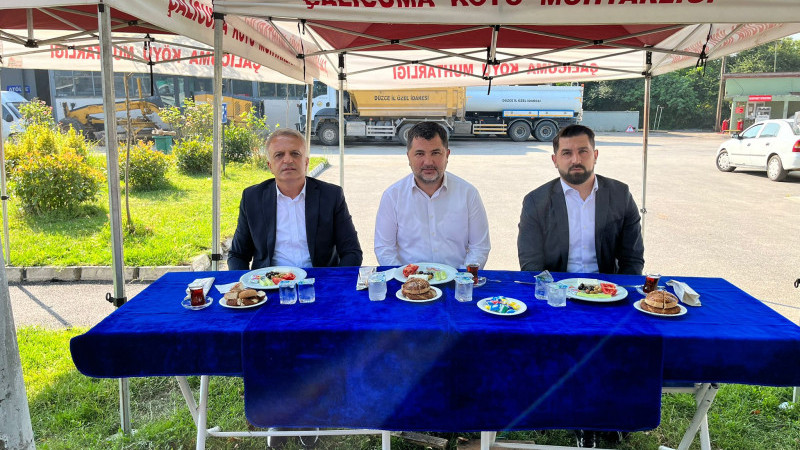 DÜZCE İL ÖZEL İDARESİ BAYRAMLAŞMA KAHVALTISINDA BİR ARAYA GELDİ 