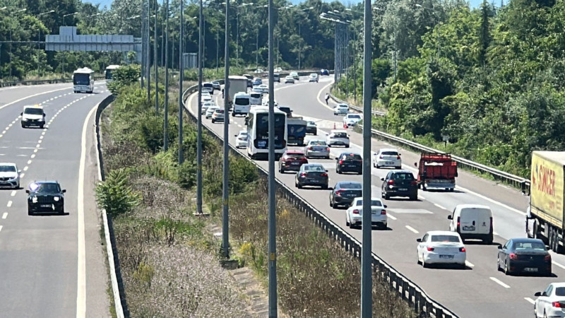 TEM Otoyolu'nda dönüş yoğunluğu