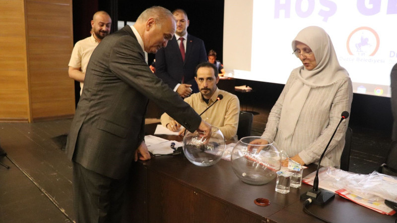 Pazarcı esnafının yerleri kura ile belirlendi