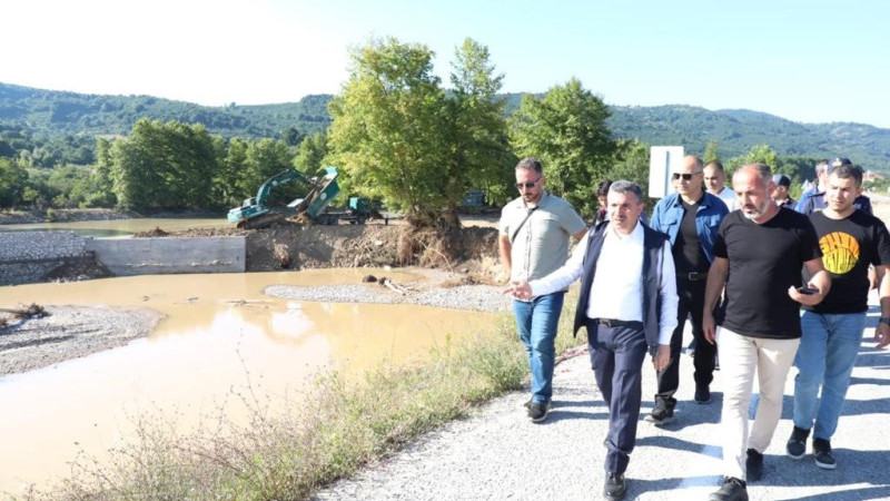 Gürcü çiftlik yolunda hummalı çalışma