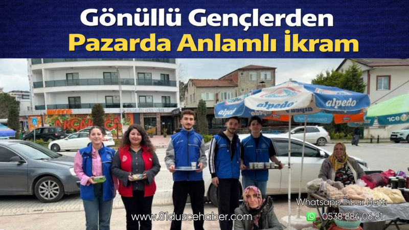 Gönüllü Gençlerden Pazarda Anlamlı İkram